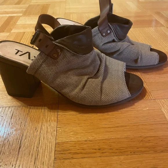 Taxi sandals - Picture 2 of 2